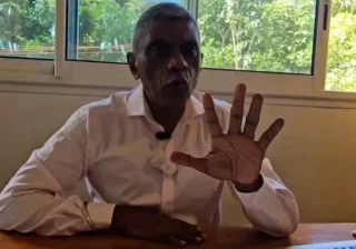 Budget 2025 à Sainte-Marie : Christian Annette accuse le maire « d’avoir falsifié les délibérations » (Vidéo)